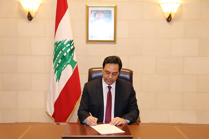 الرئيس دياب يعرب عن تعاطف لبنان مع العراق في مأساة حريق مستشفى الحسين