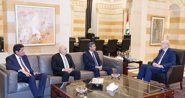 الرئيس ميقاتي يستقبل وفداً من تكتل الجمهورية القوية