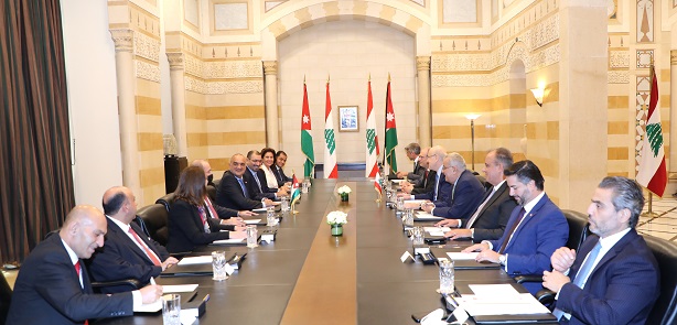 الرئيس ميقاتي يجري مع نظيره الأردني والوفد المرافق محادثات موسعة