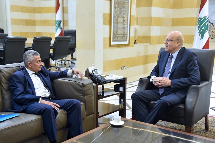 الرئيس ميقاتي يعرض مع وزير المال يوسف خليل موضوع صرف رواتب العاملين في القطاع العام