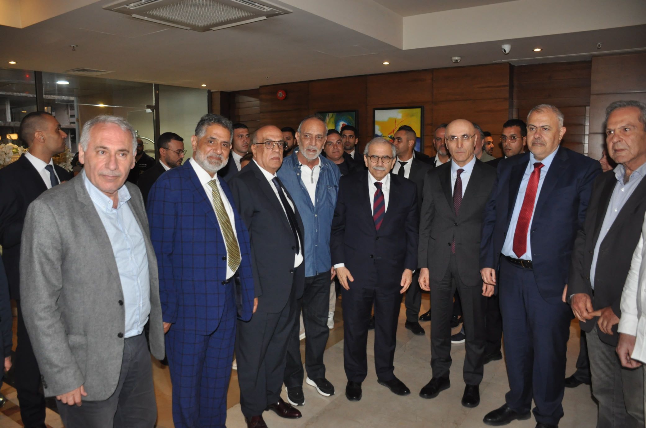 الرئيس سلام يرعى حفل افتتاح مشروع انارة كورنيش الروشة وشارع أستراليا و الشوارع المتفرعة بينهما