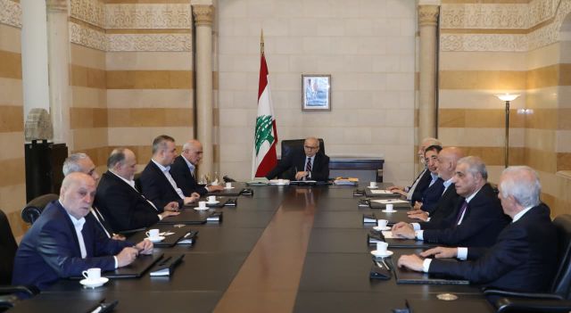 الرئيس سلام يستقبل وفدا نيابيا 