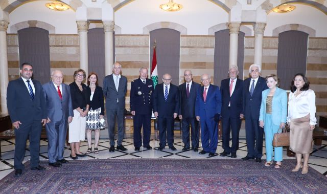 الرئيس سلام يستقبل رئيس جمعية اعضاء جوقة الشرف الاميرال الفرنسي آلان كولديفي