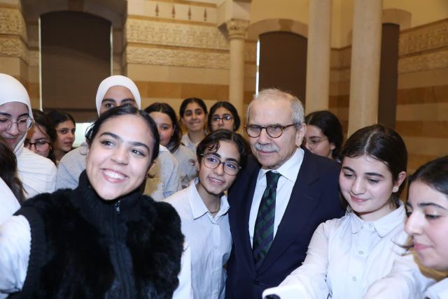 الرئيس سلام يستقبل طلاب من مدرسة الثناء جب جنين