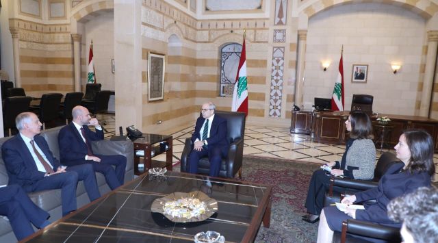 الرئيس سلام يستقبل وزير الخارجية الفرنسية جان نويل بارو والوفد المرافق