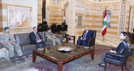 الرئيس سلام يستقبل الأميرال البحري Edward Ahlgren