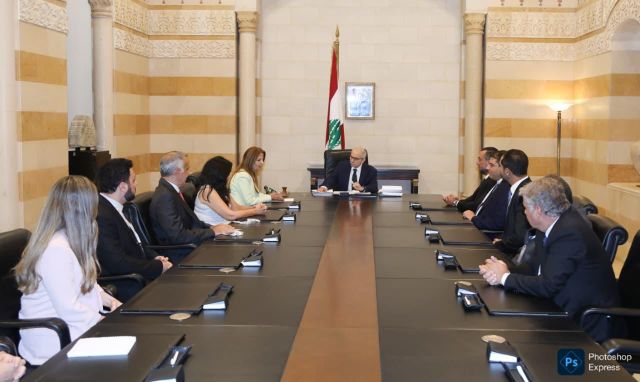 الرئيس سلام يستقبل وفدًا من نقابة مصانع الأدوية في لبنان